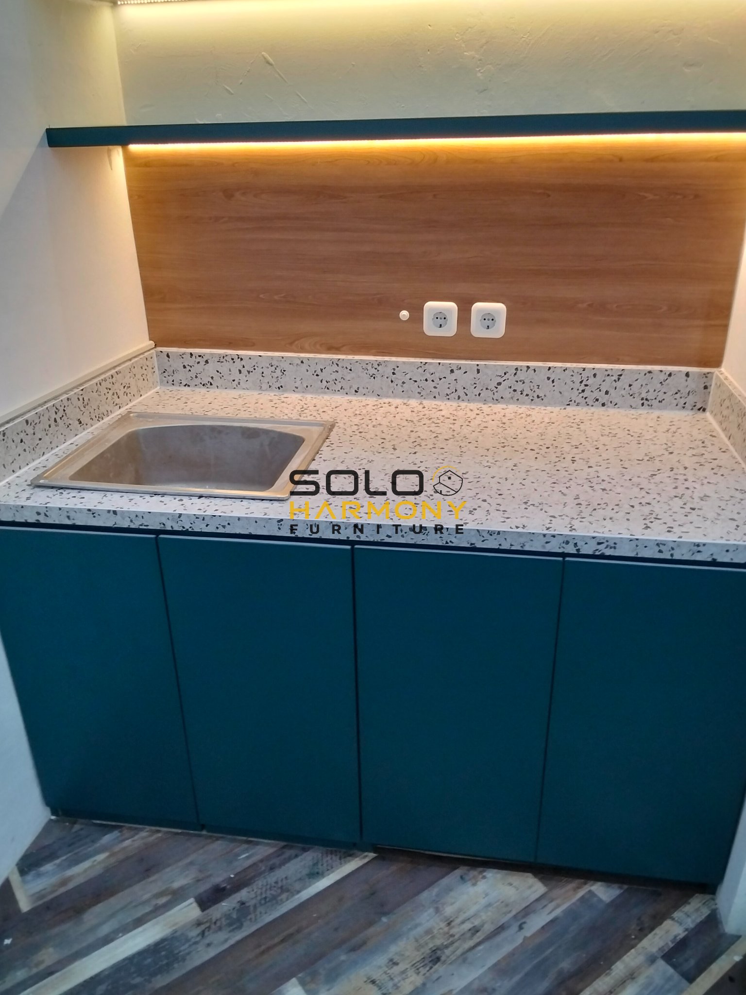 Kitchen Set Kitchen pantry & panggung mushola — Solo Harmony Furniture