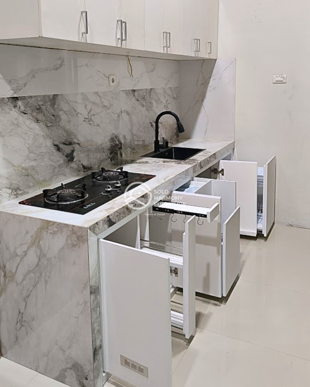 Kitchenset Atas bawah minimalis modern — Kitchen Set foto 4 di Colomadu, Karanganyar