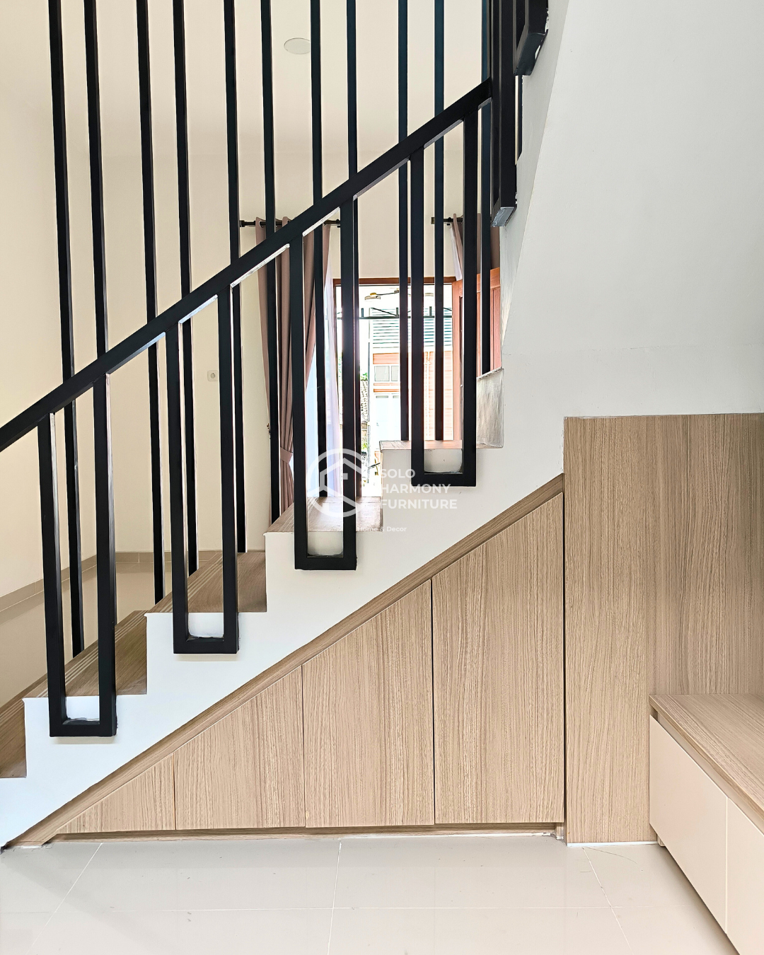 Backdrop TV & Multifunction Understairs Cabinet — Backdrop TV foto 4 di Solo Baru, Sukoharjo