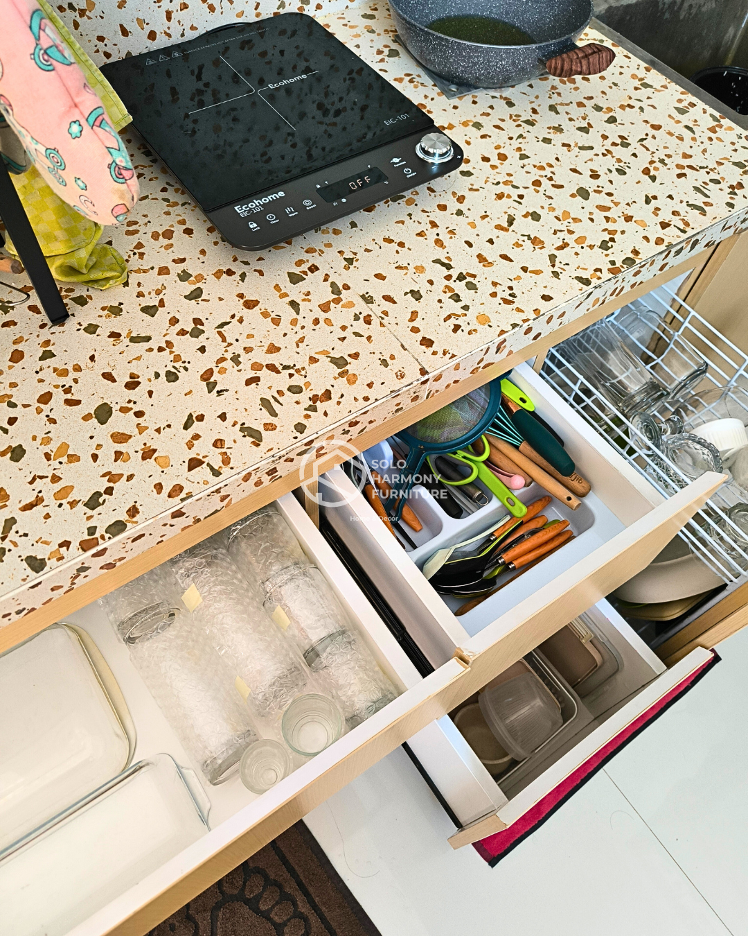 Base Cabinet Kitchen — Kitchen Set foto 4 di Gentan, Sukoharjo