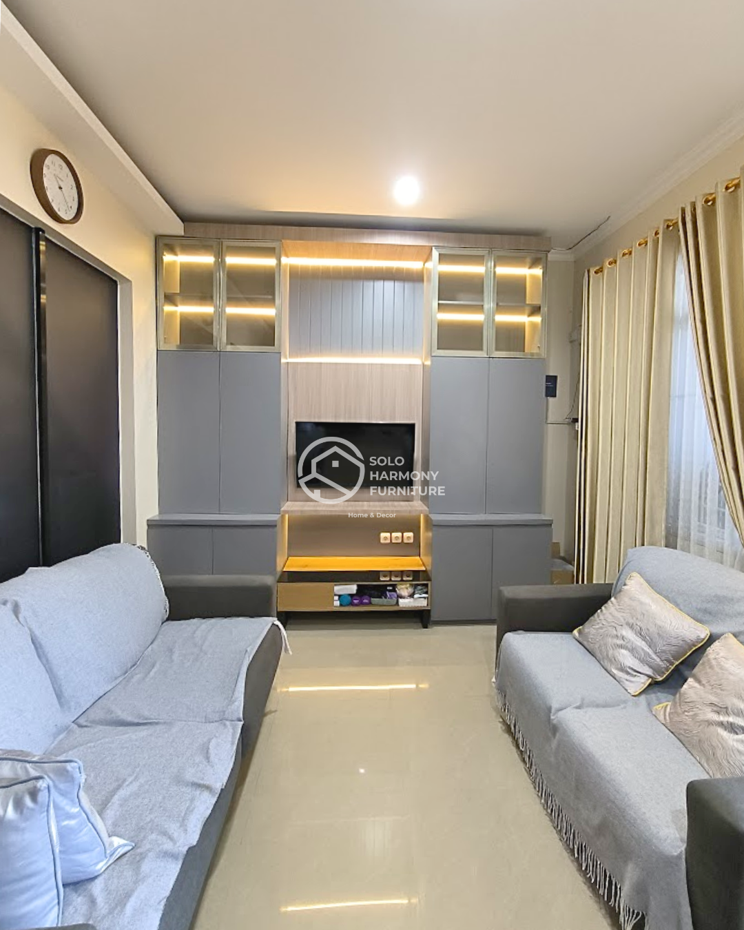 Backdrop Tv — Backdrop TV foto 3 di Citra Buana Residence, Colomadu, Karanganyar