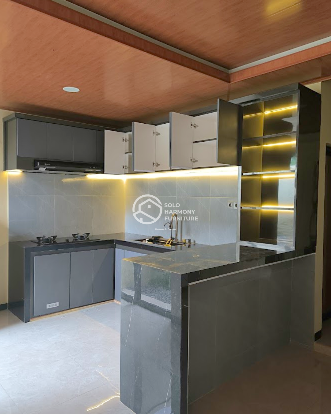 Kitchen Set Elegan — Kitchen Set foto 3 di Sukoharjo