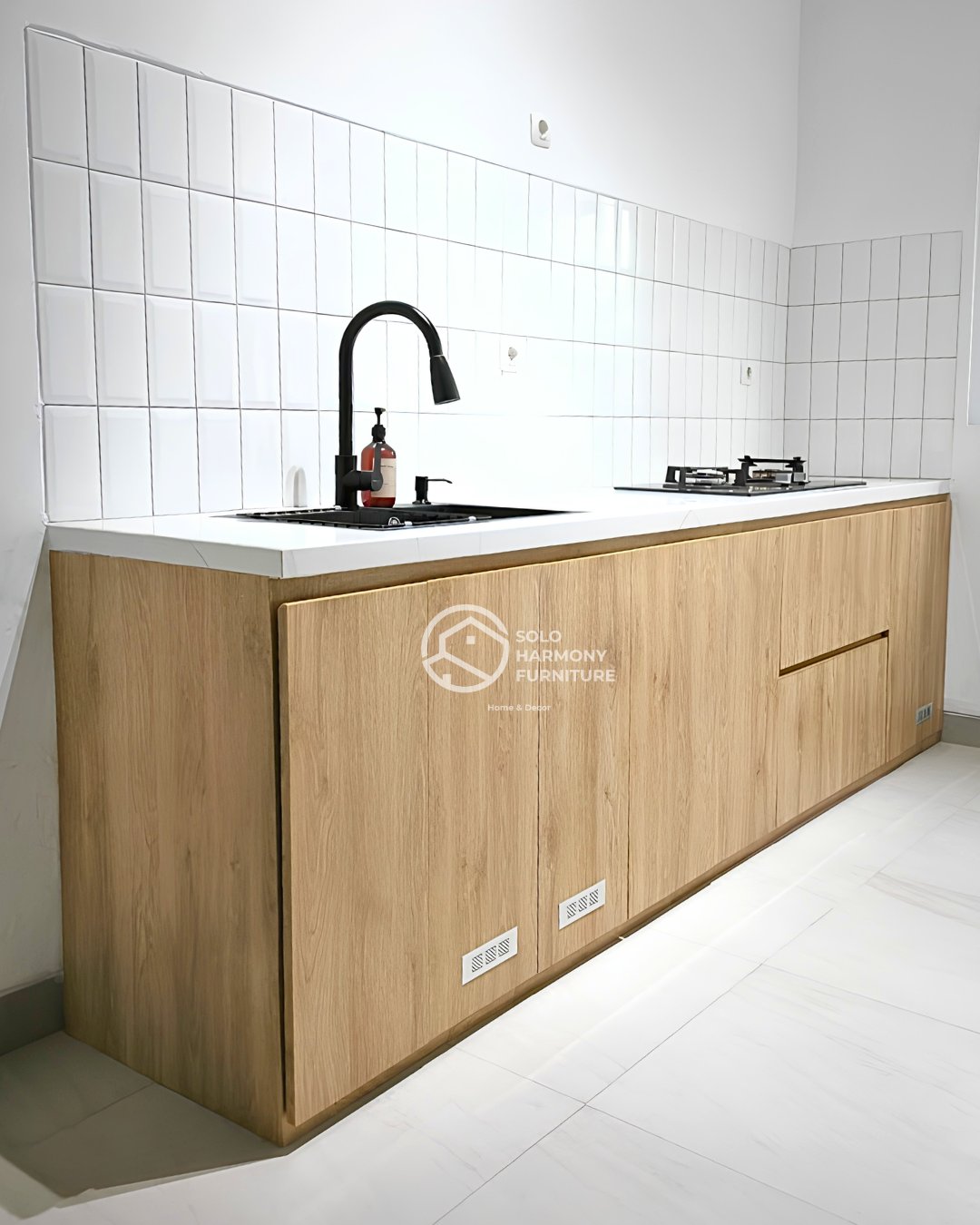 Kitchen Set Kayu Modern — Kitchen Set foto 4 di Salatiga