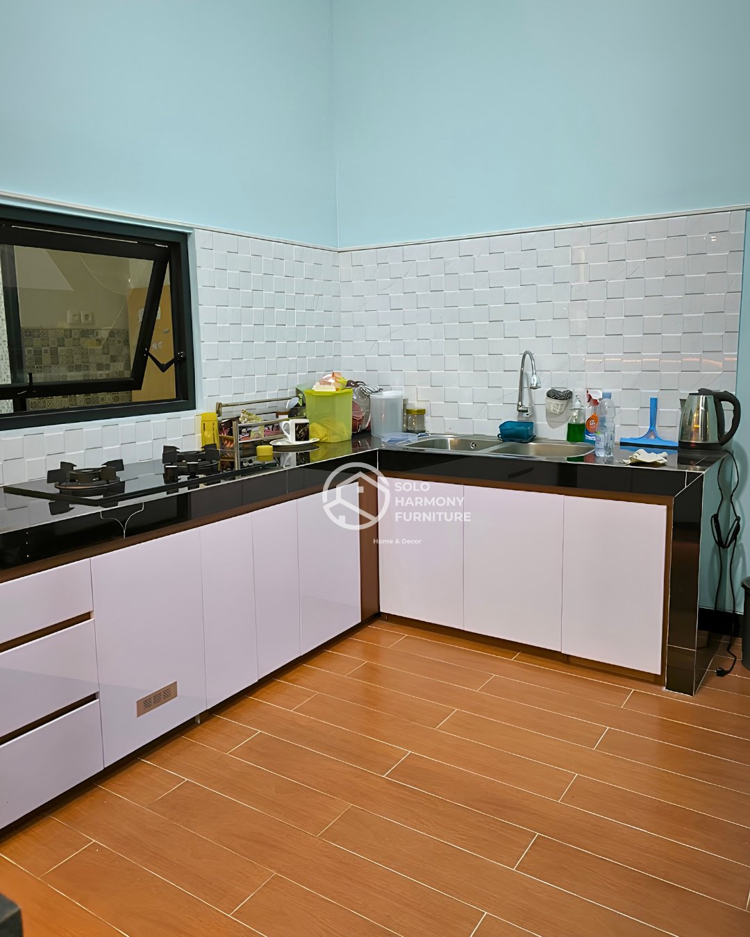 Modern Mini Bar & Kitchen Set — Kitchen Set foto 4 di Solo Baru, Sukoharjo