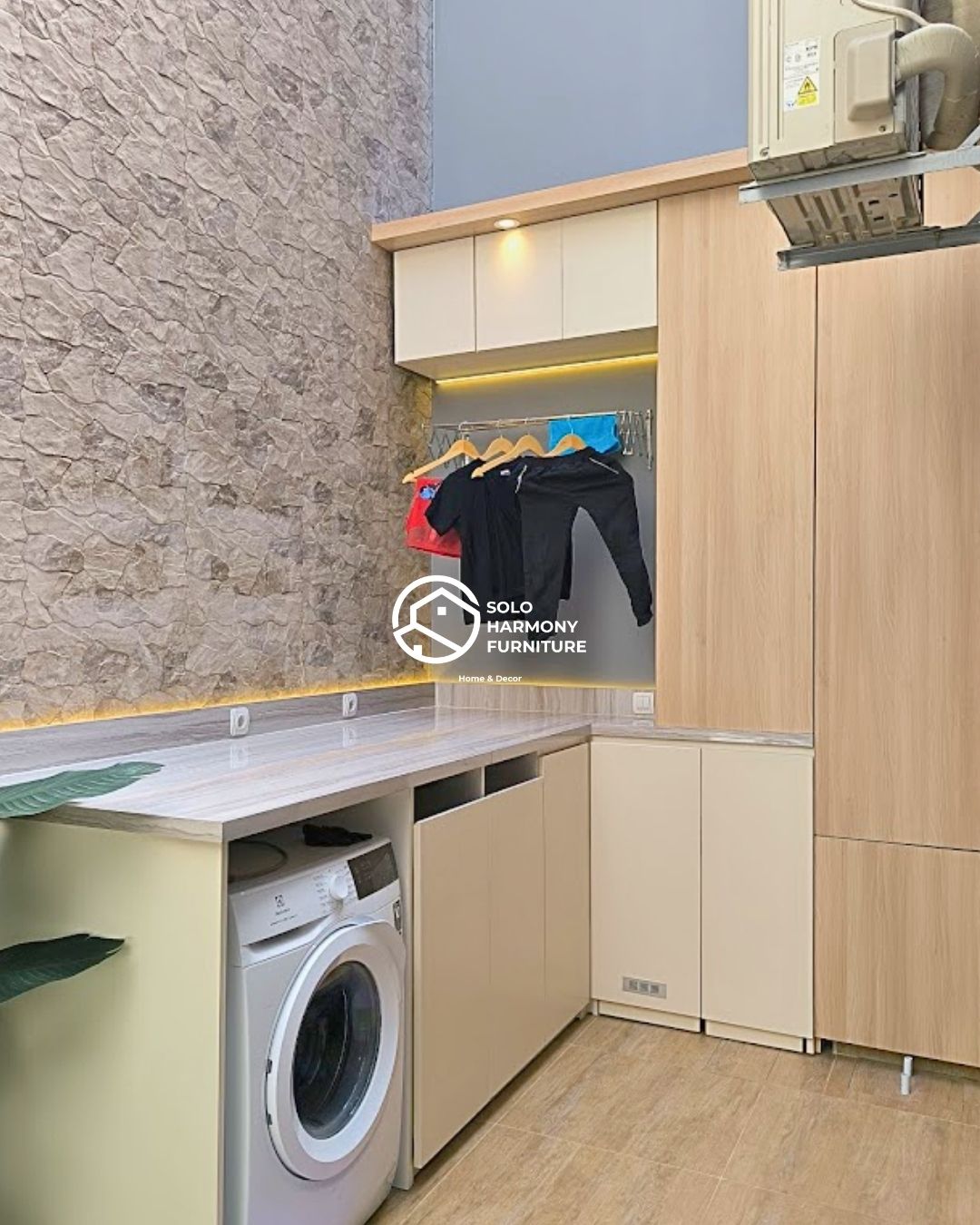 Integrated Laundry Room Cabinet — Interior foto 2 di Citra Buana, Colomadu
