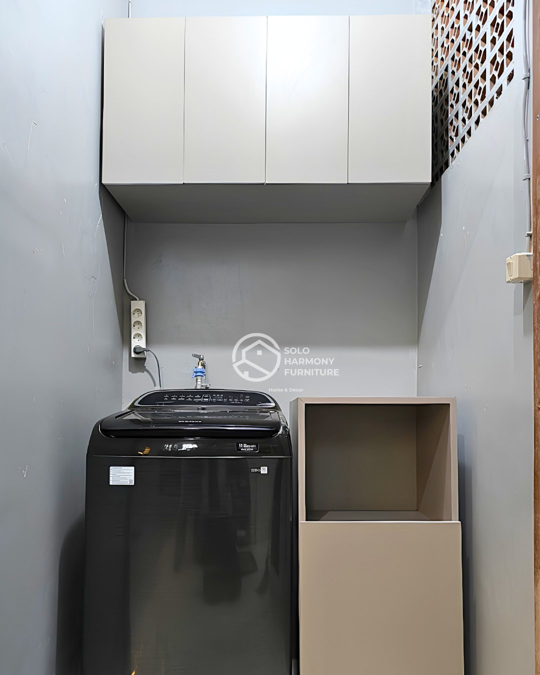 Ruang Cuci Minimalis Fungsional — Interior foto 2 di Malangjiwan, Colomadu