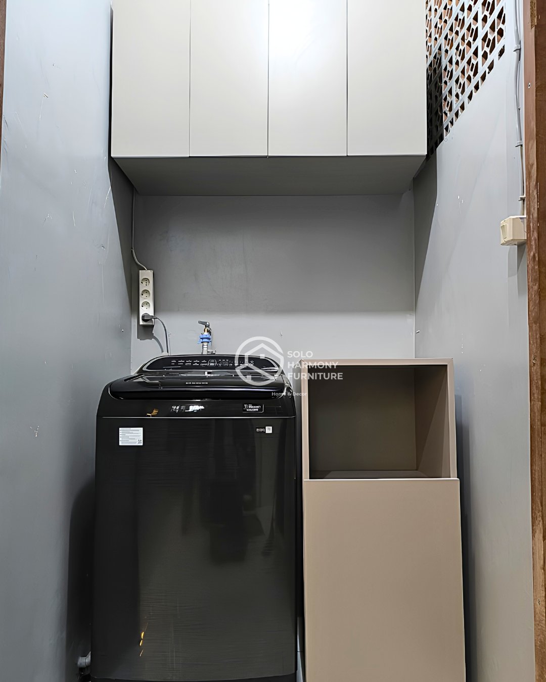 Ruang Cuci Minimalis Fungsional — Interior foto 3 di Malangjiwan, Colomadu