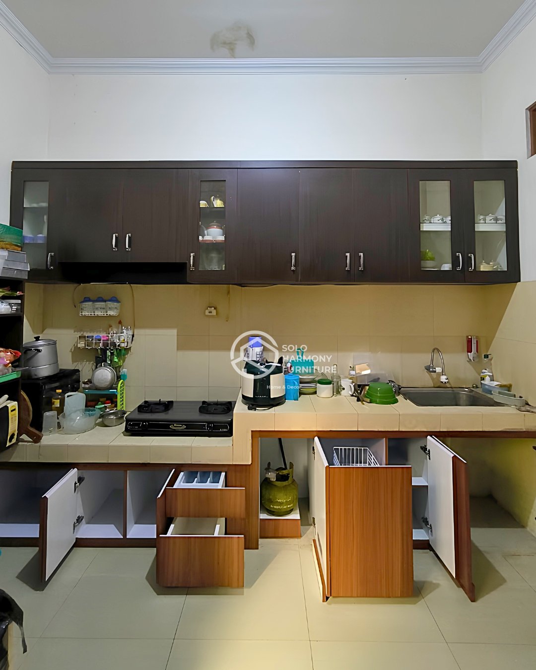 Custom Kabinet Kitchen Set Bawah — Kitchen Set foto 2 di Baturan, Colomadu, Karanganyar