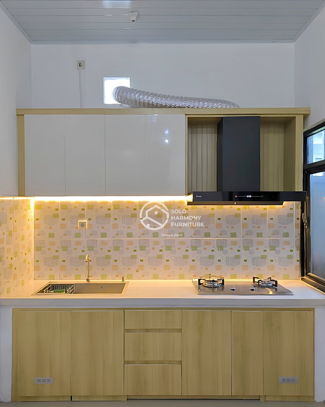 Kitchen Set Straight Layout Wood & White — Kitchen Set foto 5 di Gentan, Sukoharjo