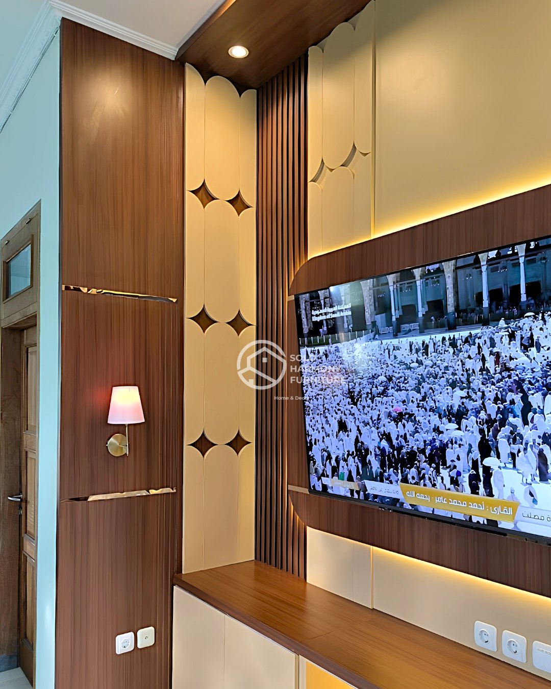 Luxurious Custom Backdrop TV Set — Backdrop TV foto 5 di Solo, Solo Baru