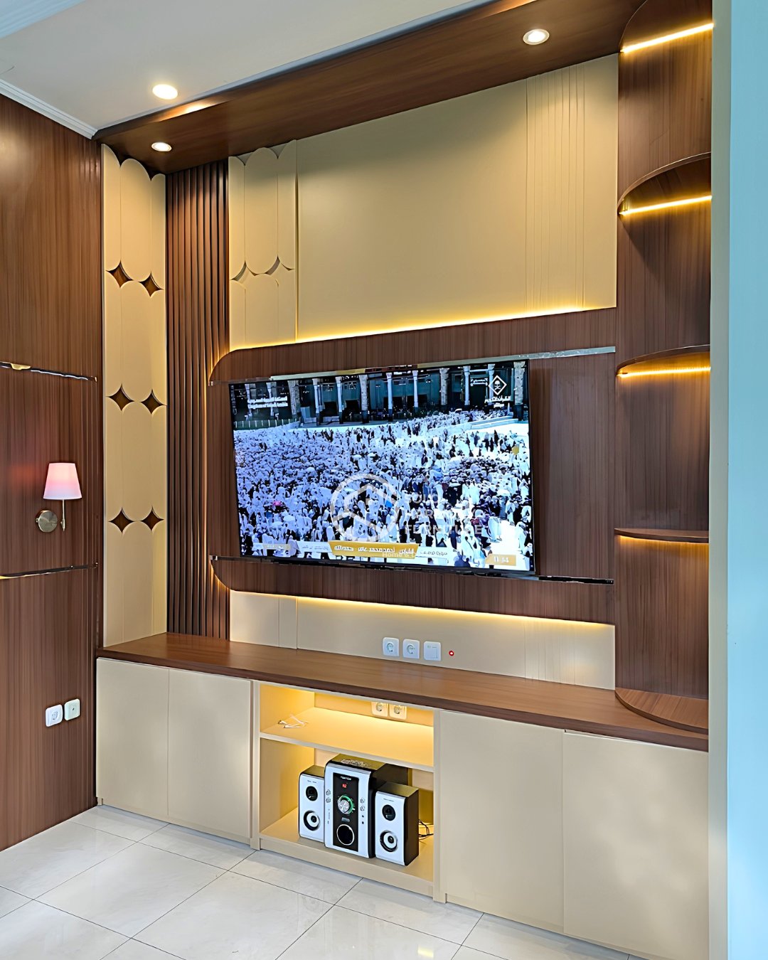 Luxurious Custom Backdrop TV Set — Backdrop TV foto 6 di Solo, Solo Baru
