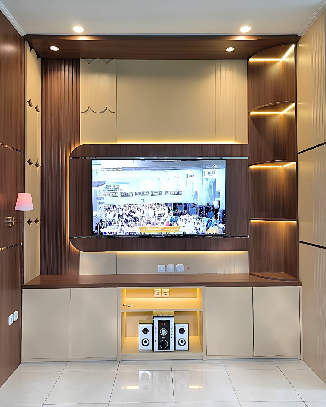 Luxurious Custom Backdrop TV Set — Backdrop TV foto 7 di Solo, Solo Baru