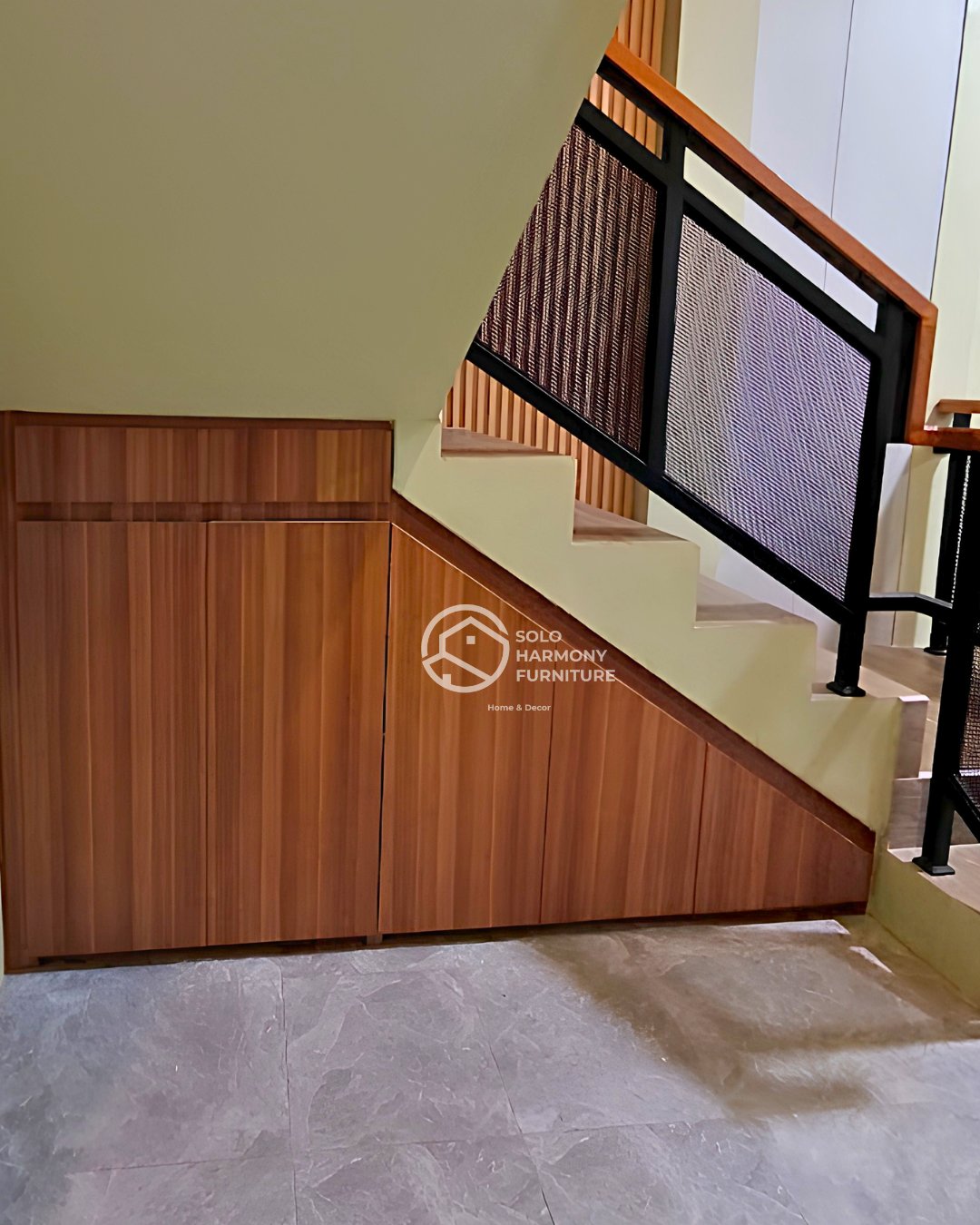 Storage Bawah Tangga Minimalis — Interior foto 2 di Gentan, Sukoharjo