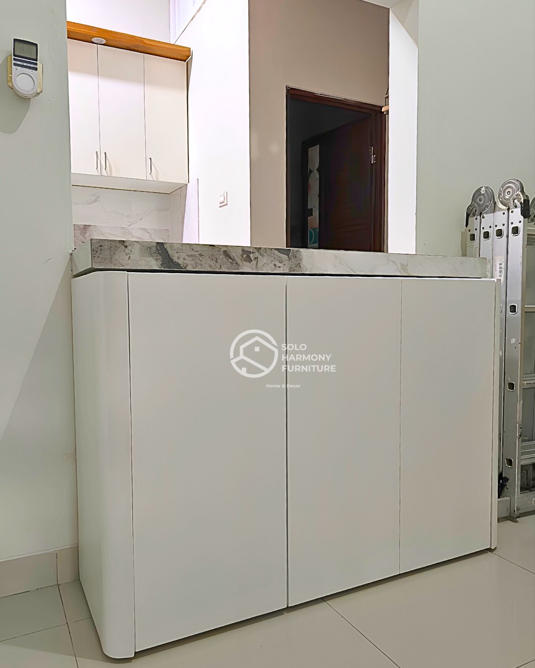Custom Minimalist Mobile Cabinet — Lemari foto 5 di Colomadu, Karanganyar