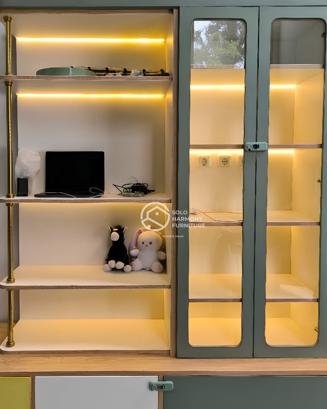 Sage & Yellow Minimalist Credenza Set — Interior foto 6 di Salatiga