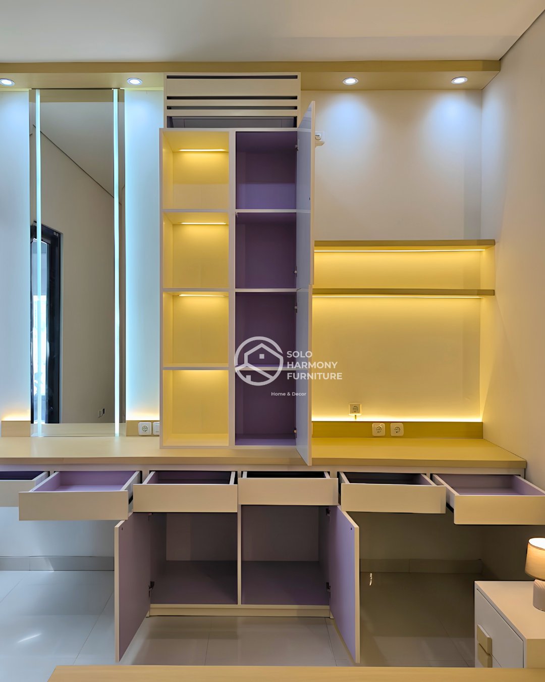 Set Kamar Tidur Utama Japandi Mewah — Interior foto 12 di Casablanca Signature Singopuran, Sukoharjo