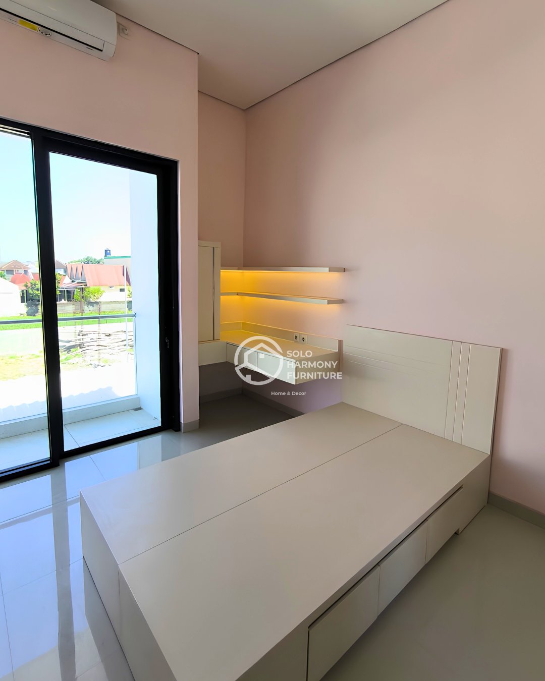 Girl's Bedroom Set — Interior foto 2 di Casablanca Signature Singopuran, Sukoharjo