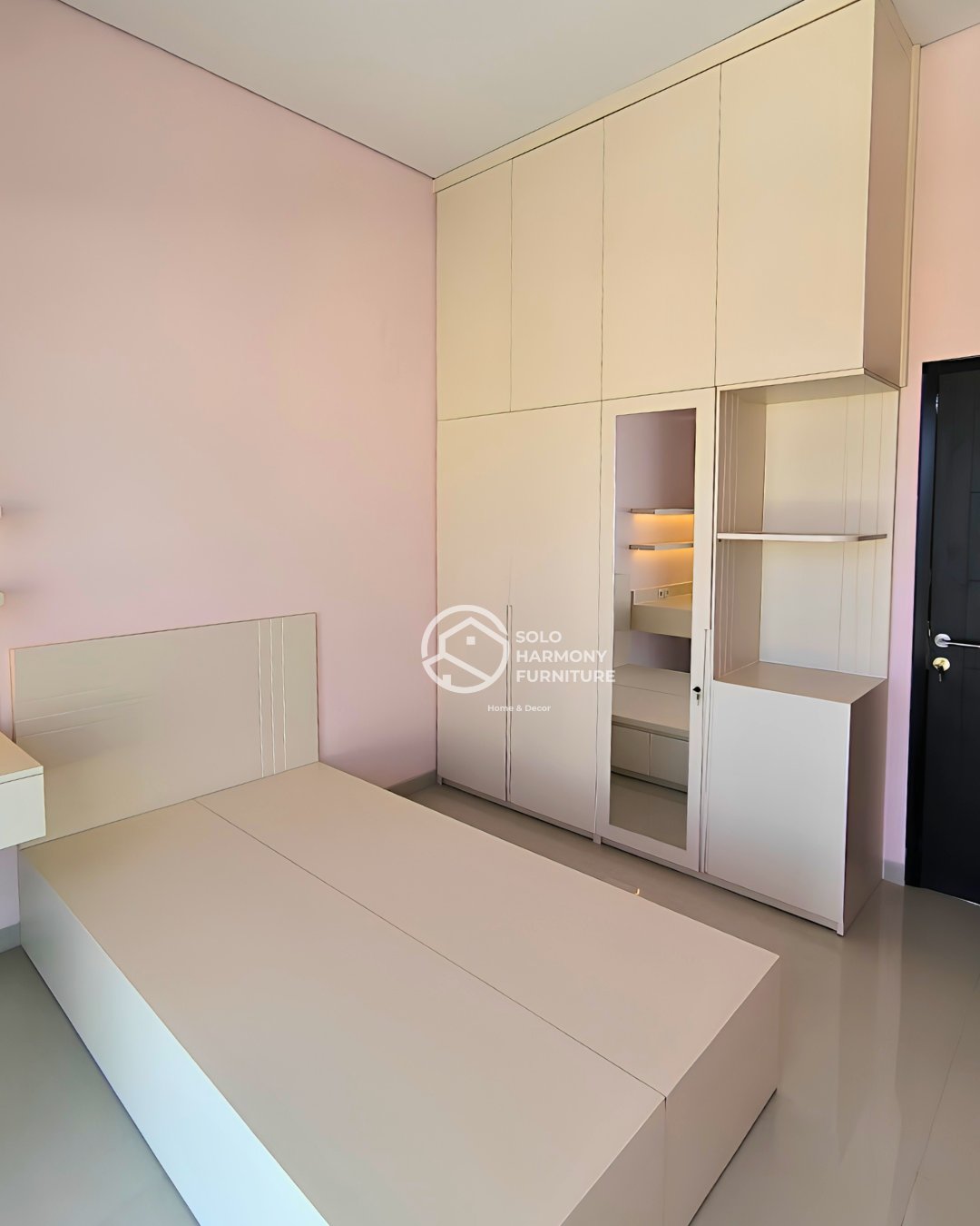Girl's Bedroom Set — Interior foto 3 di Casablanca Signature Singopuran, Sukoharjo