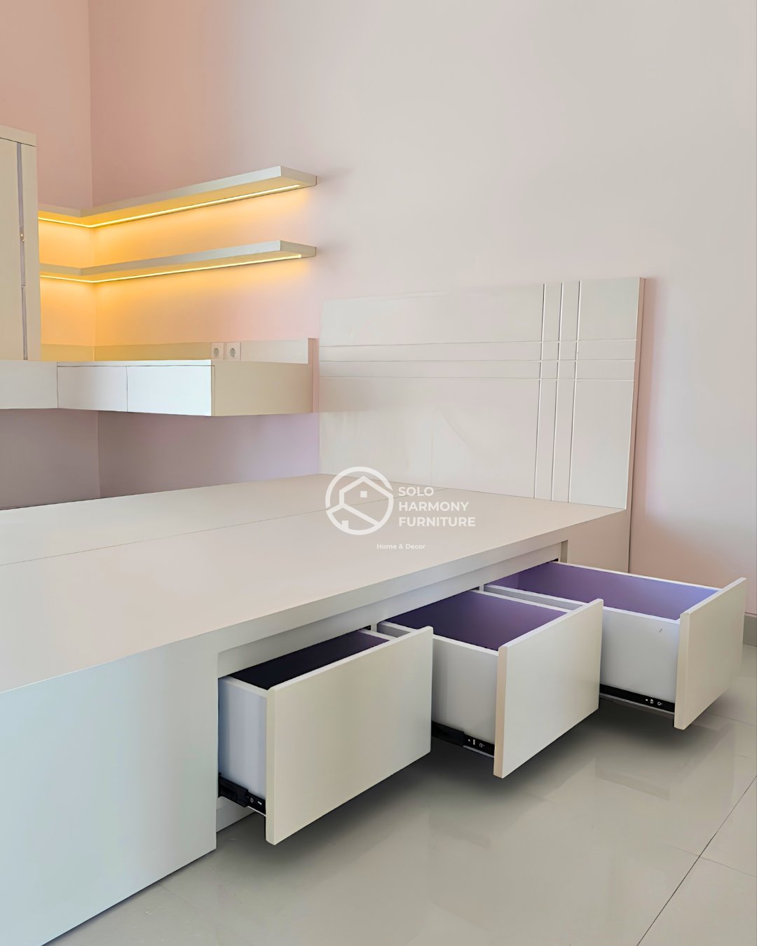 Girl's Bedroom Set — Interior foto 8 di Casablanca Signature Singopuran, Sukoharjo