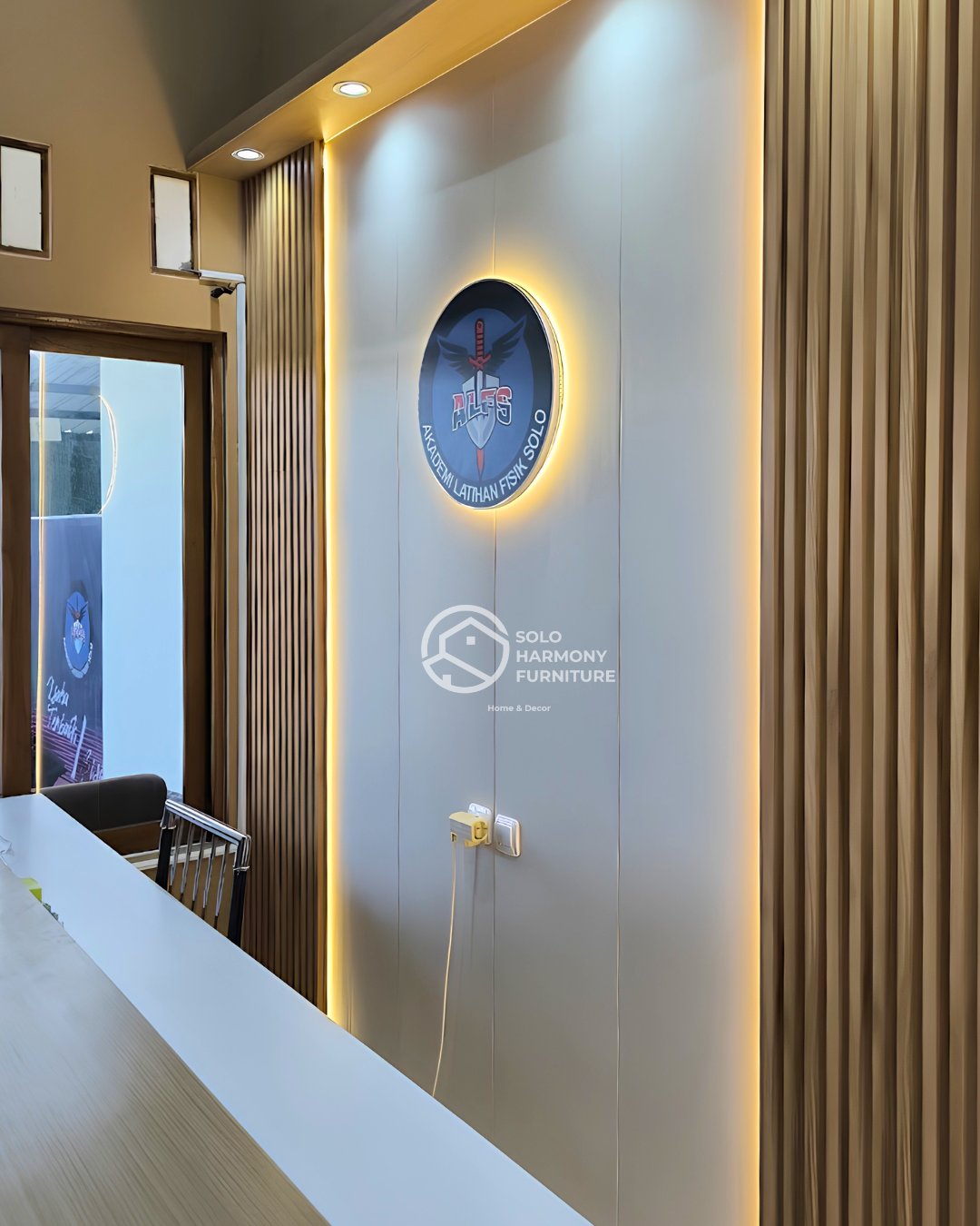 Backdrop Lobi Komersial & Kantor Custom — Interior foto 5 di Kartasura, Sukoharjo
