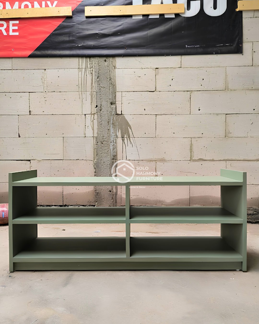 Sage Green Minimalist Shoe Bench — Interior foto 4 di Boyolali