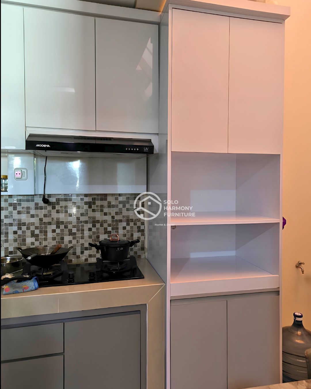 Lemari Makanan & Elektronik Dapur Custom — Lemari foto 2 di Colomadu, Karanganyar