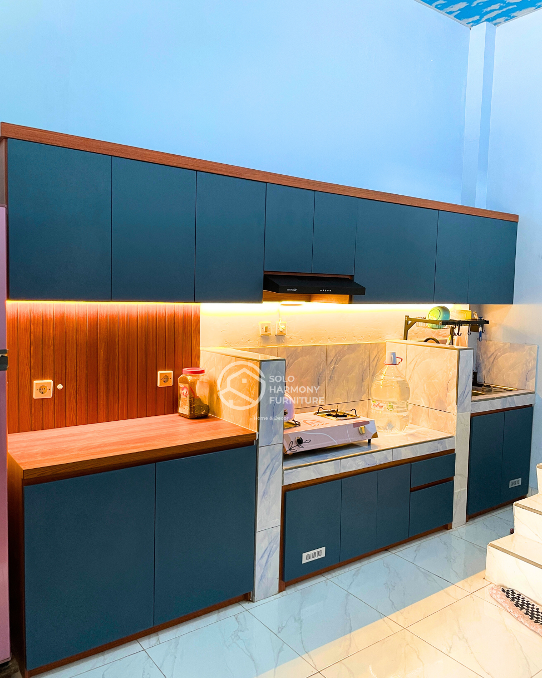 Kitchen Set Kitchenset Minimalis Kontemporer di Gawanan, karanganyar — Solo Harmony Furniture