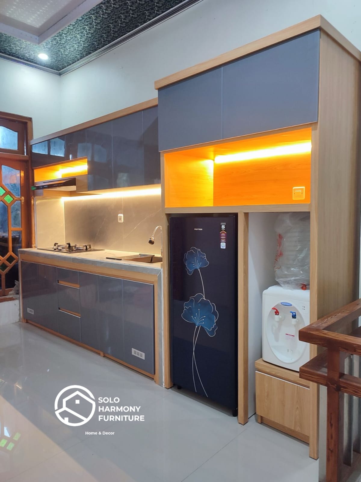 Kitchen Set Kitchenset full set di Karanganyar — Solo Harmony Furniture