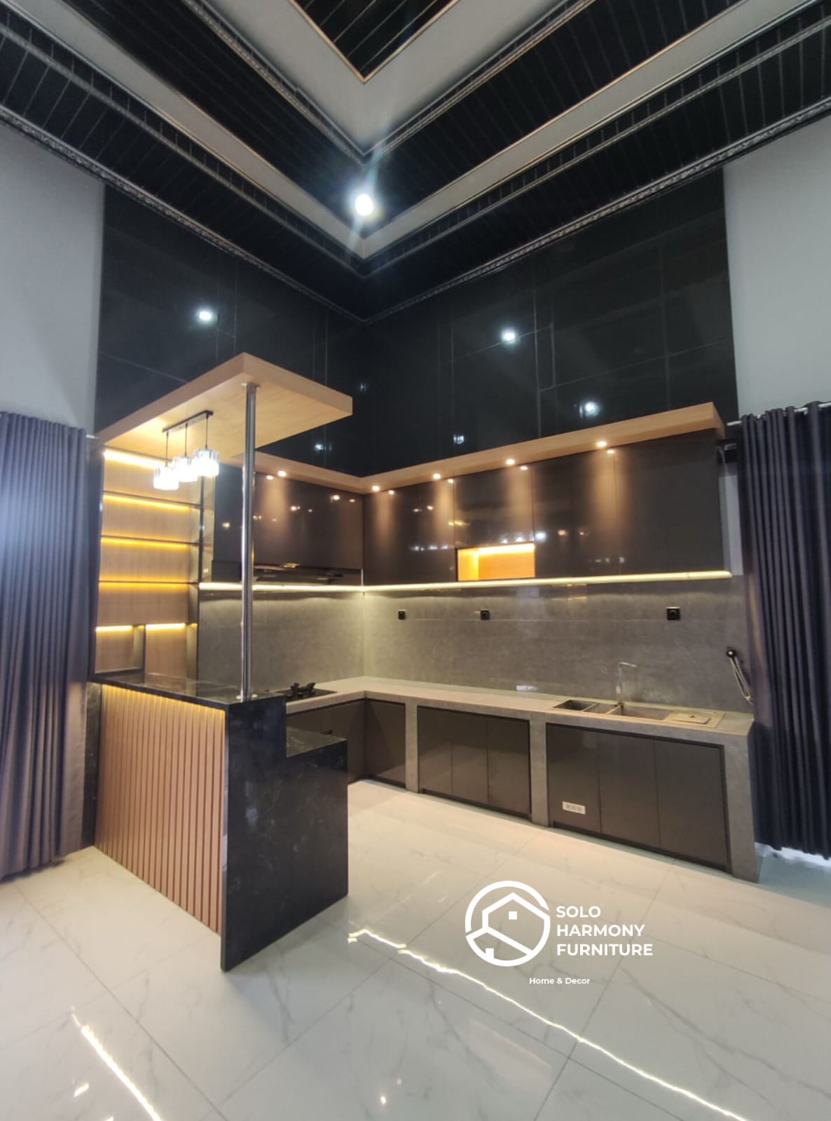 Kitchenset Luxury Sukoharjo , Solo baru — custom furniture Sukoharjo Solo Harmony