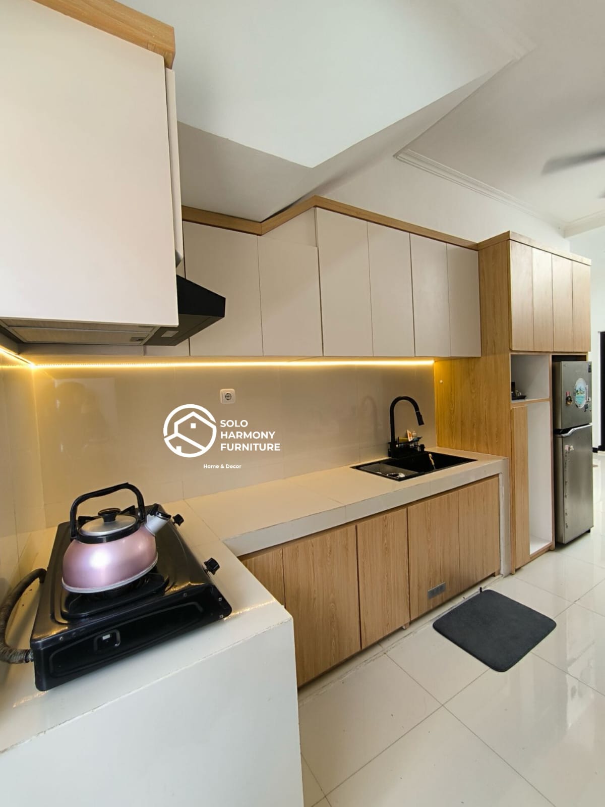 Kitchenset Scandinavian Wonogiri — custom furniture Wonogiri Solo Harmony