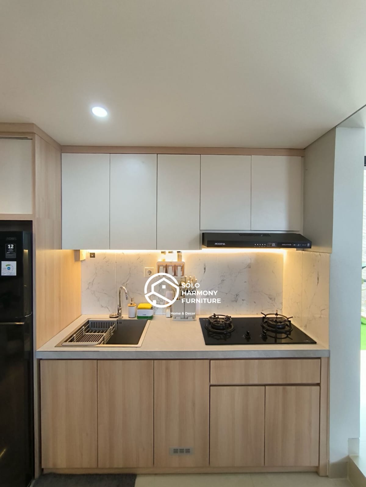 Kitchen Set Kitchenset Scandinavian Minimalis di Colomadu, Karanganyar — Solo Harmony Furniture