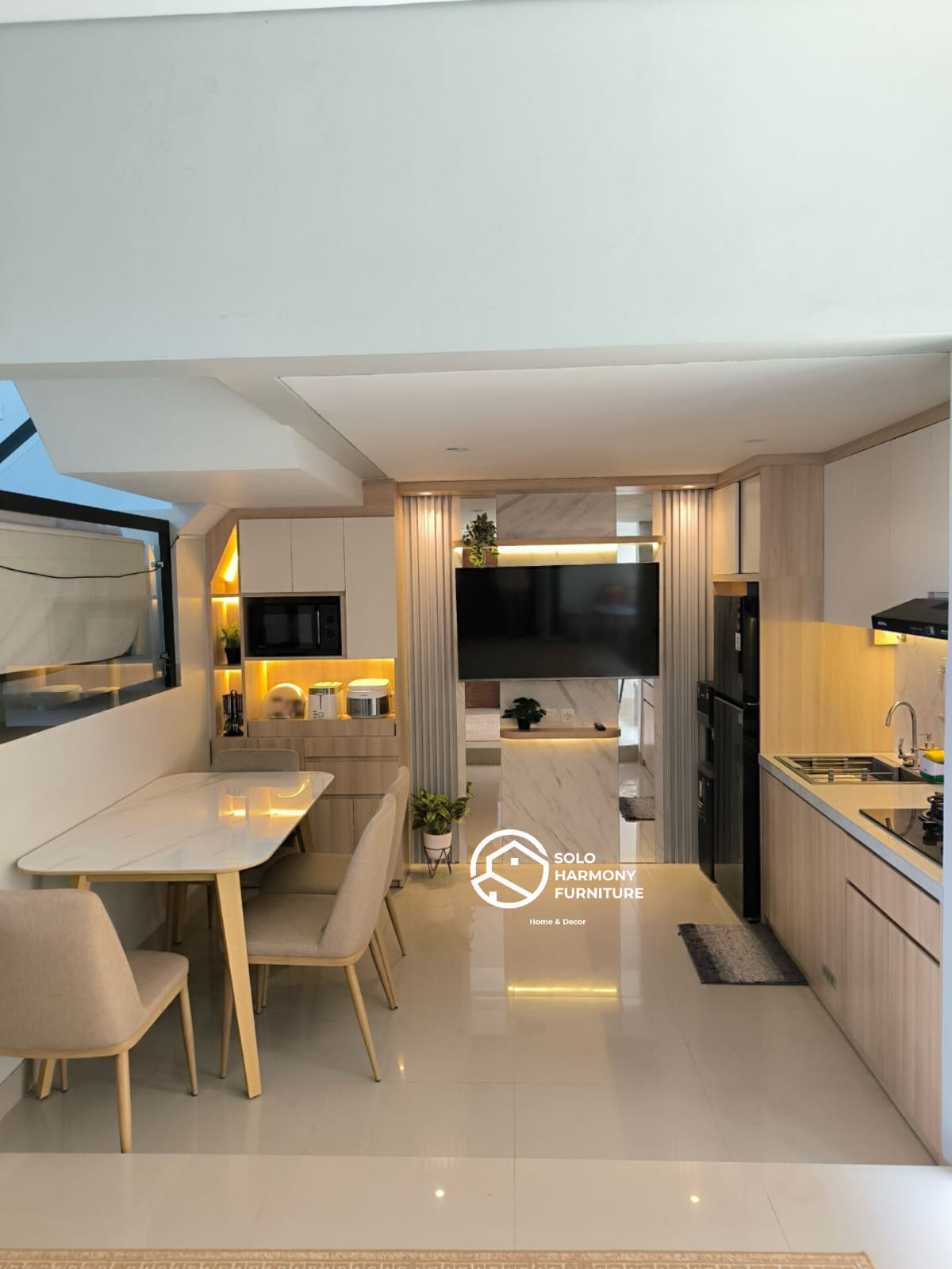 Interior Full Hunian compact! di Karanganyar — Solo Harmony Furniture