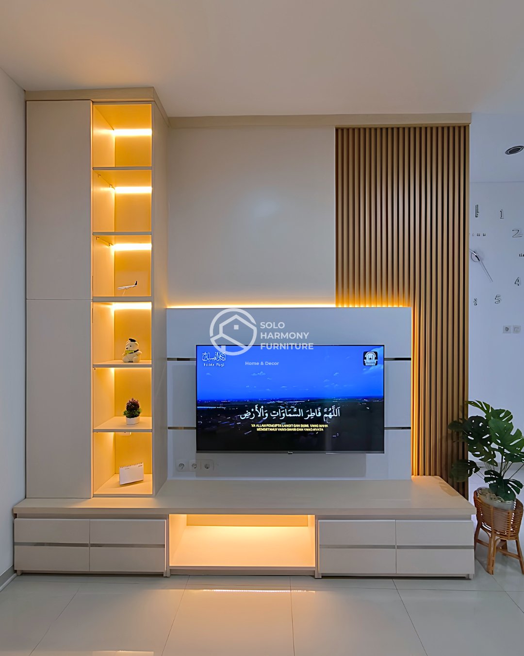 Integrated Full-Height Backdrop TV Set — Backdrop TV di Citra Buana, Colomadu, Karanganyar · Solo Harmony Furniture Soloraya