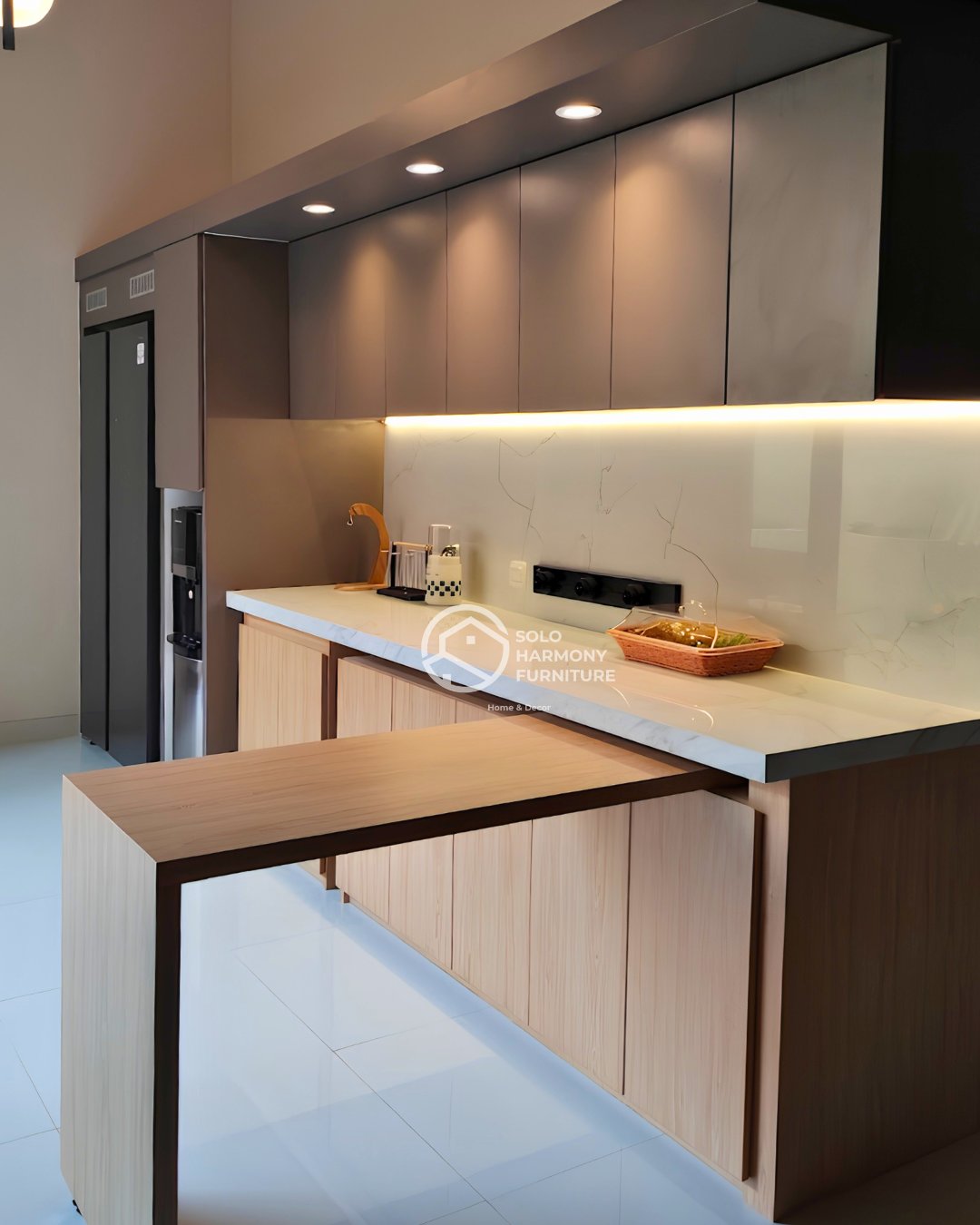 Kitchen Set Kitchen Set & Mini Bar Tarik di Klaten — Solo Harmony Furniture