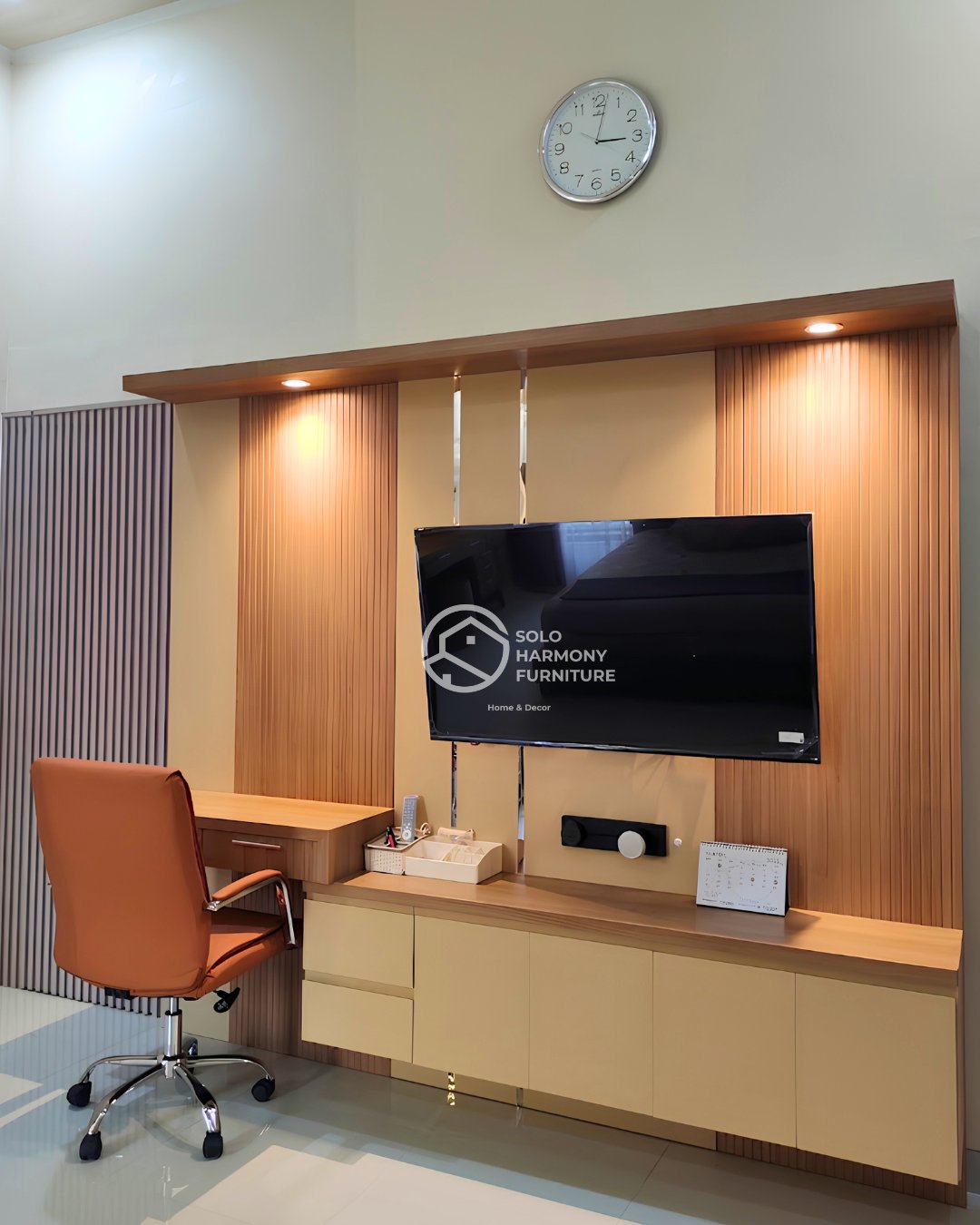 Backdrop TV & Meja Kerja Minimalis — Backdrop TV di Sragen · Solo Harmony Furniture Soloraya