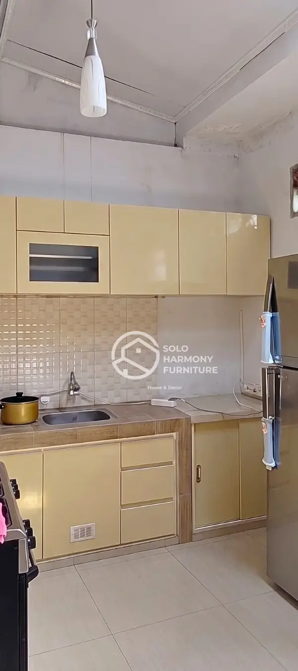 Kitchen Set Renovasi Kitchenset di Sukoharjo , Solo baru — Solo Harmony Furniture