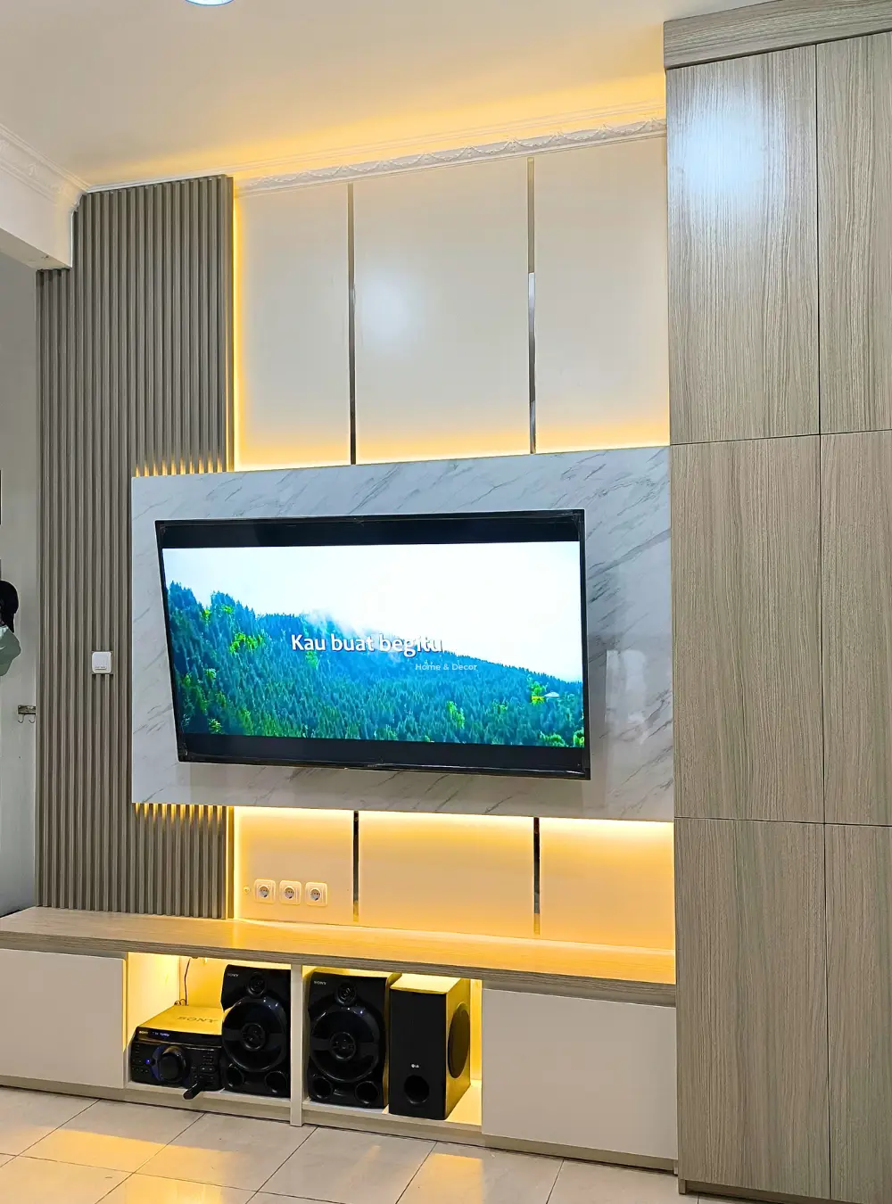 Backdrop Tv - Bu Welly — Backdrop TV foto 4 di Banyuanyar, Solo