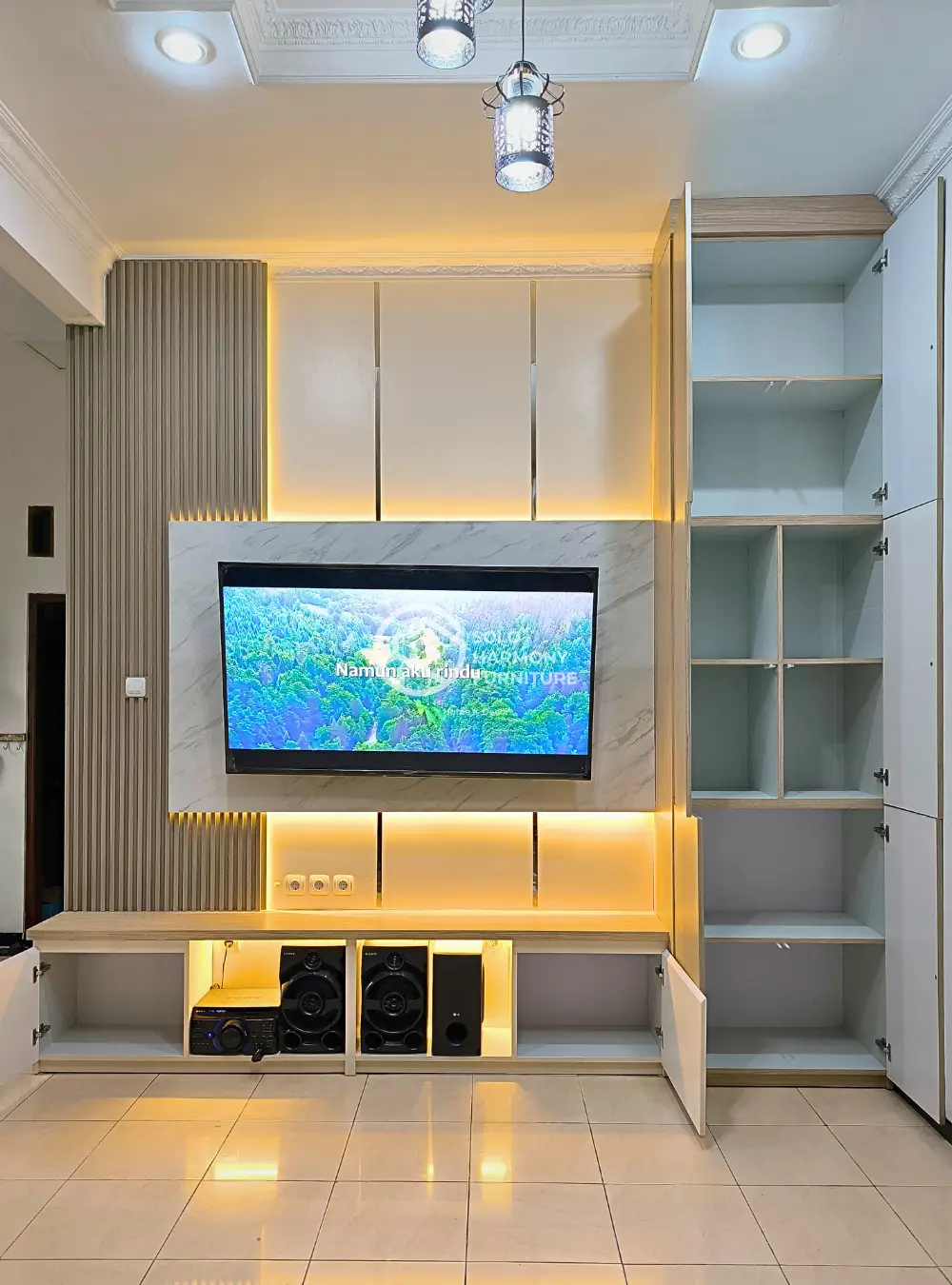 Backdrop Tv - Bu Welly — Backdrop TV foto 5 di Banyuanyar, Solo