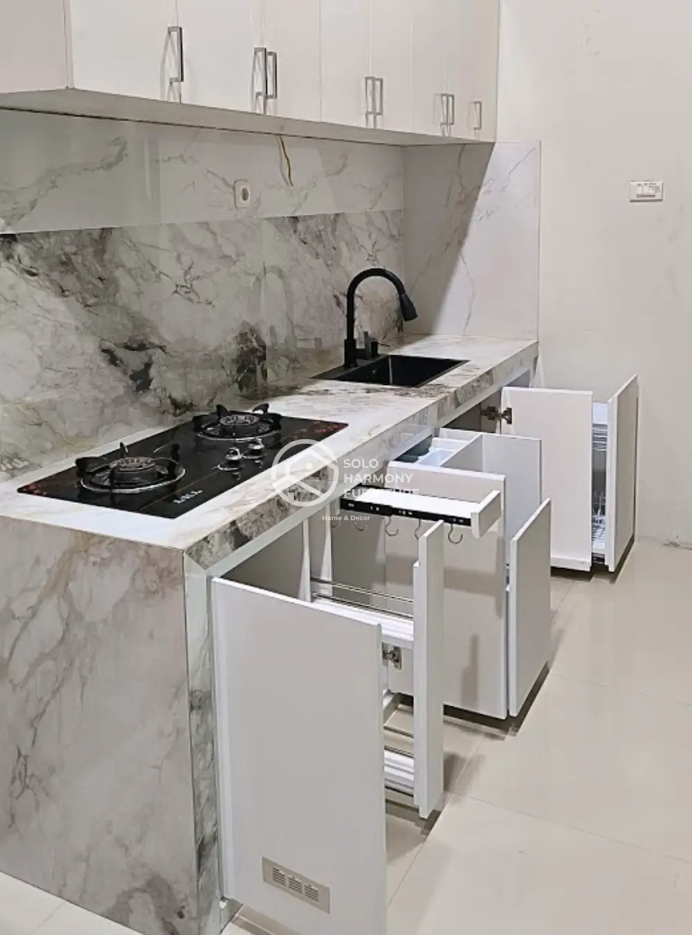 Kitchenset Atas bawah minimalis modern — Kitchen Set foto 4 di Colomadu, Karanganyar