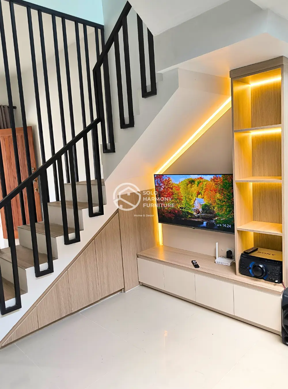 Backdrop TV & Multifunction Understairs Cabinet — Backdrop TV foto 2 di Solo Baru, Sukoharjo