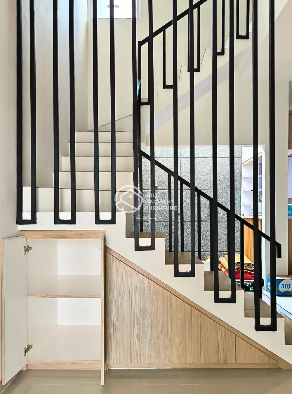 Backdrop TV & Multifunction Understairs Cabinet — Backdrop TV foto 6 di Solo Baru, Sukoharjo