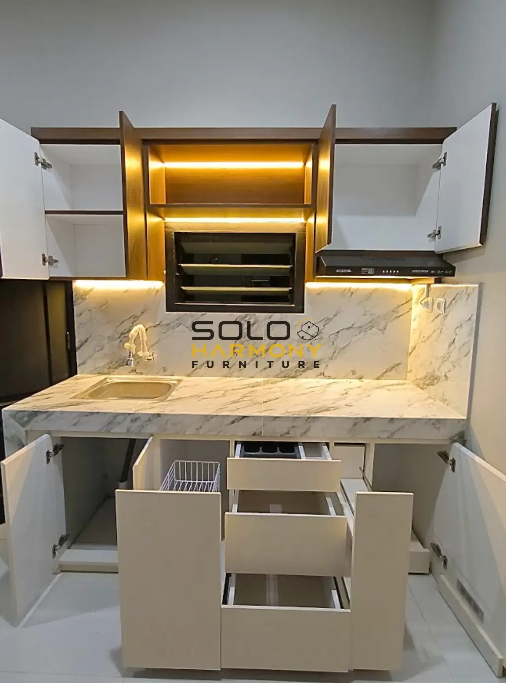 Kitchenset Minimalis atas bawah — Kitchen Set foto 5 di Karangasem, solo