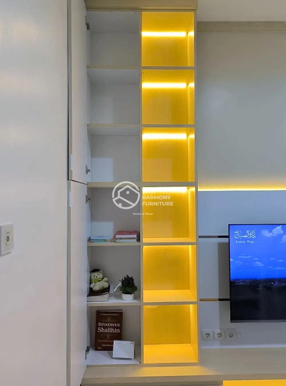 Backdrop TV Minimalis Elegan — Backdrop TV foto 5 di Sukoharjo