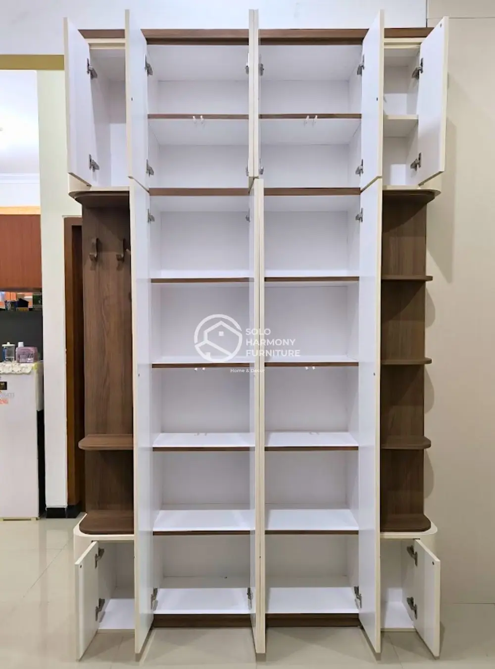 Lemari Modern Minimalis. — Lemari foto 6 di Baturan, Colomadu