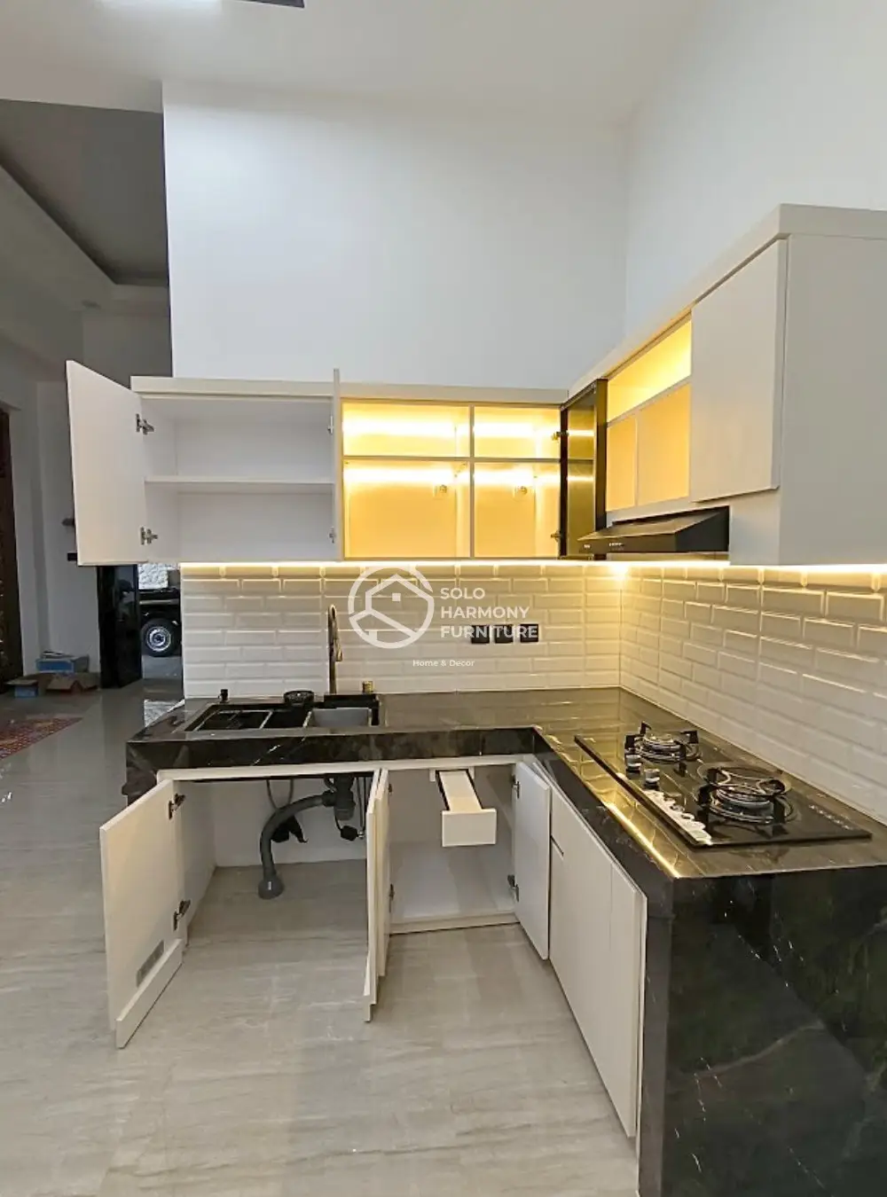Kitchen Set Minimalis Letter L Elegan — Kitchen Set foto 7 di Gentan, Sukoharjo