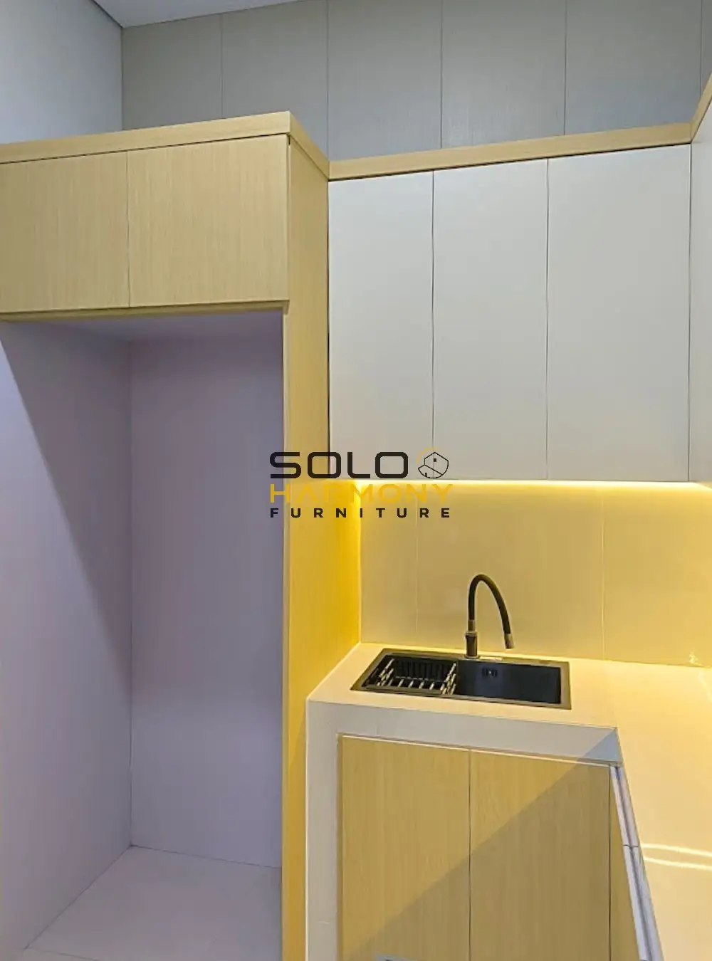 Kitchenset Minimalis Letter L Modern - Bu Peni — Kitchen Set foto 5 di Perumahan Casablangka, Kartasura