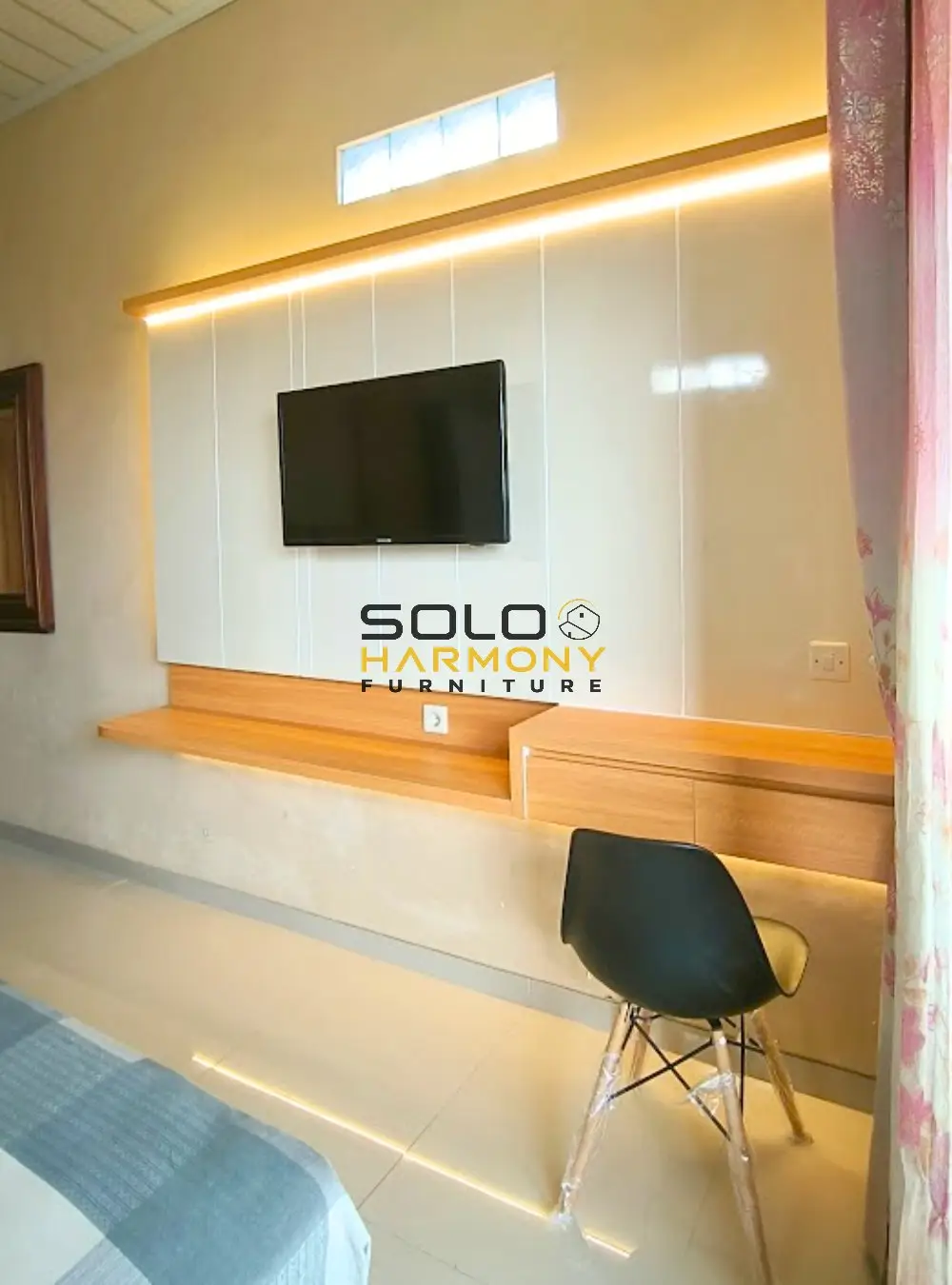 Backdrop TV & Meja Kerja Minimalis — Backdrop TV foto 2 di Sukohardjo