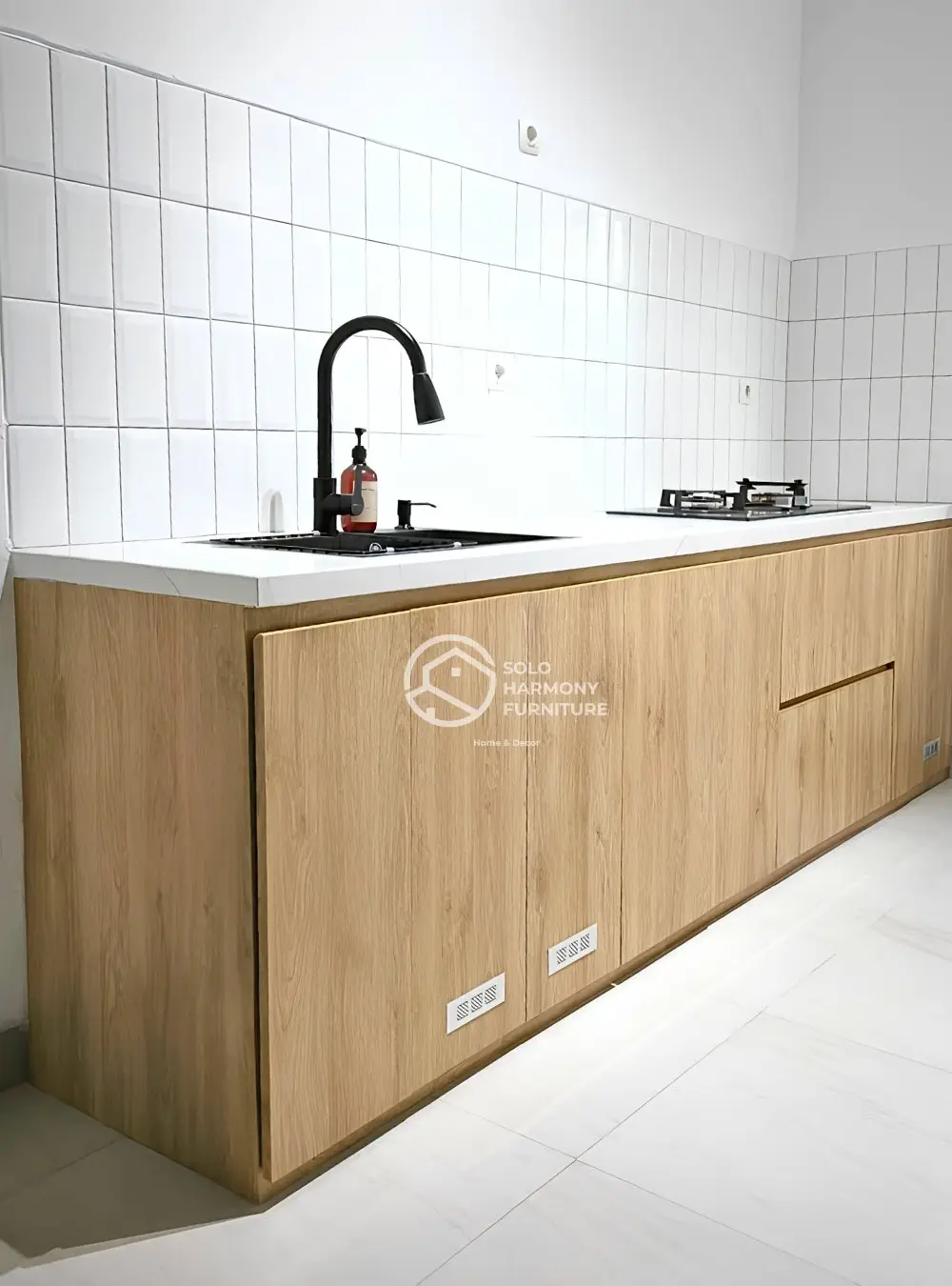 Kitchen Set Kayu Modern — Kitchen Set foto 4 di Salatiga