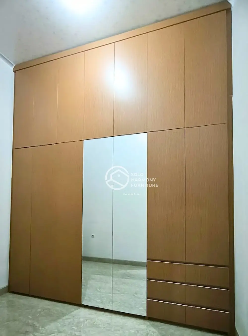 Built-In Wardrobe Full-Height — Lemari foto 2 di Palur, Karanganyar