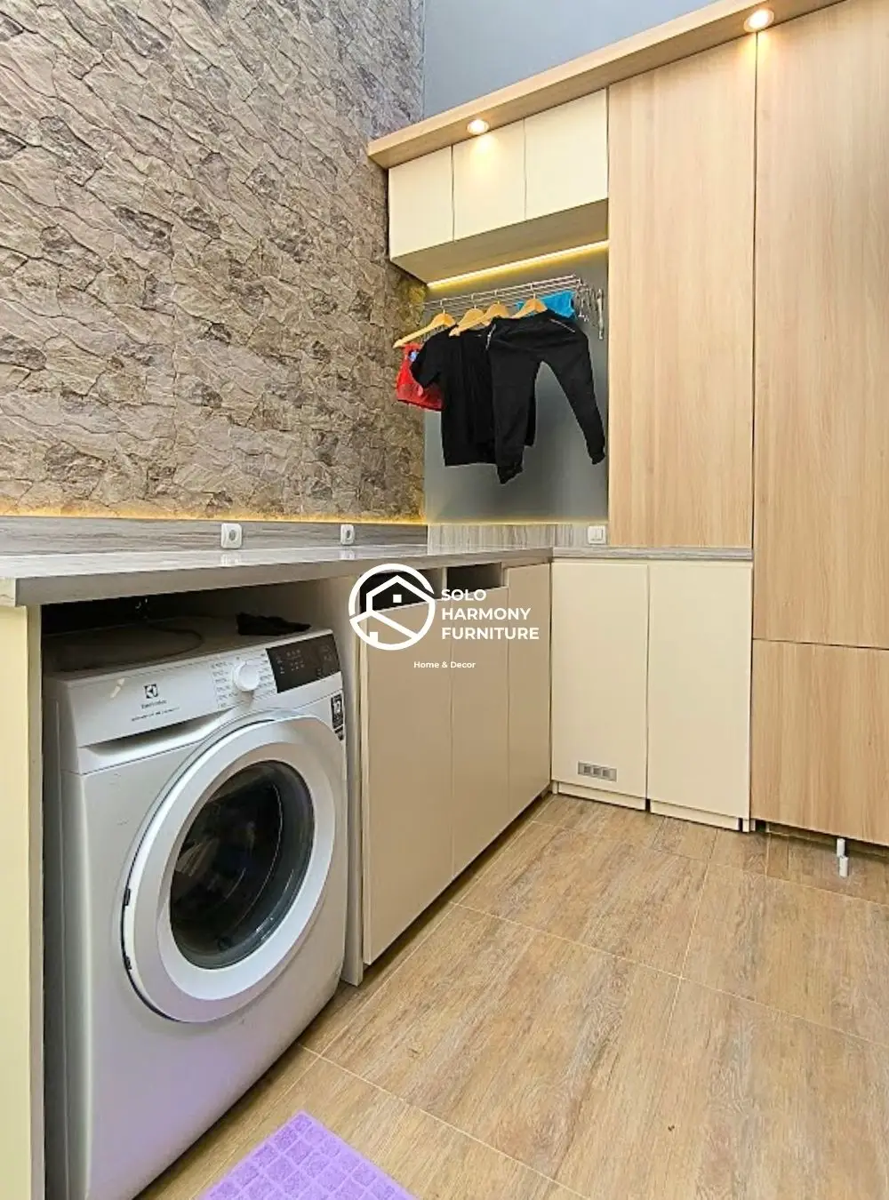 Integrated Laundry Room Cabinet — Interior foto 4 di Citra Buana, Colomadu